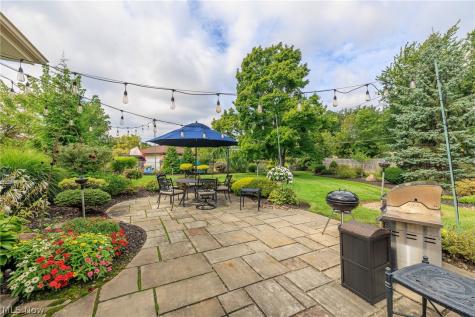 9300 Cambridge Drive Parma OH 44129