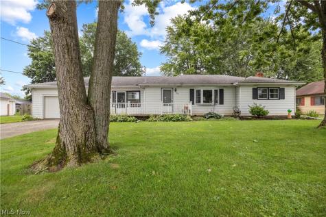 814 S Logan Street Elyria OH 44035