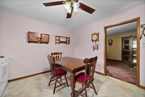 814 S Logan Street Elyria OH 44035