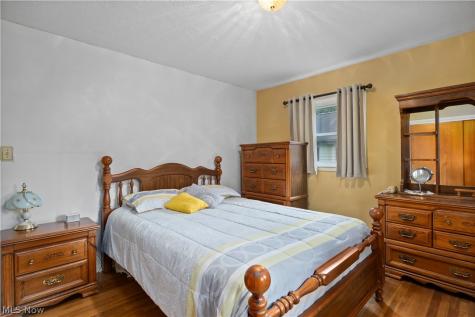 814 S Logan Street Elyria OH 44035