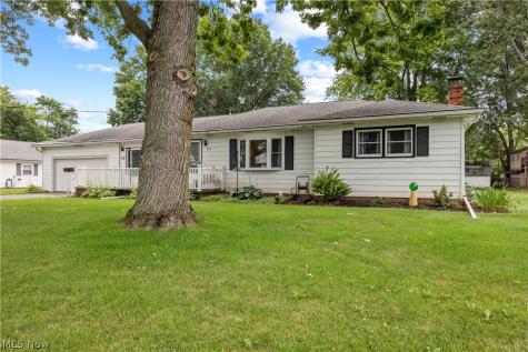 814 S Logan Street Elyria OH 44035