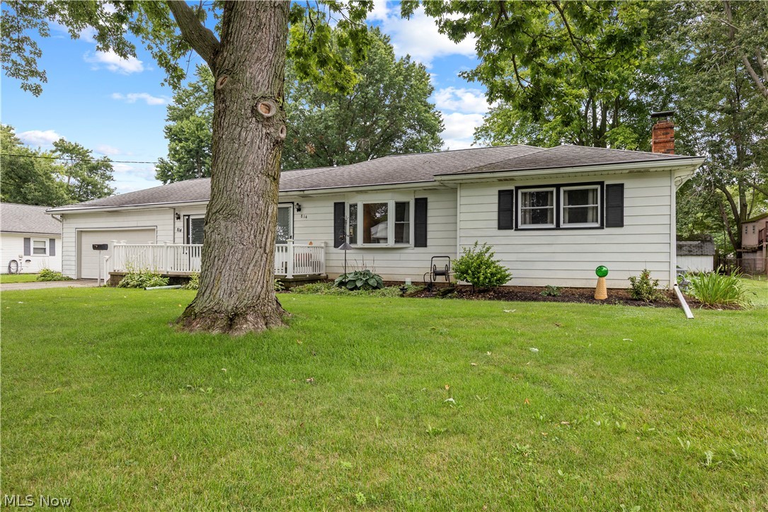 814 S Logan Street Elyria OH 44035