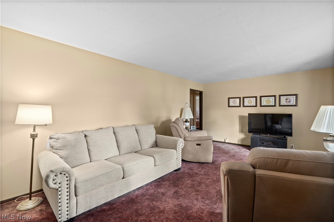 814 S Logan Street Elyria OH 44035