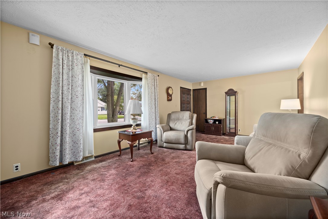 814 S Logan Street Elyria OH 44035