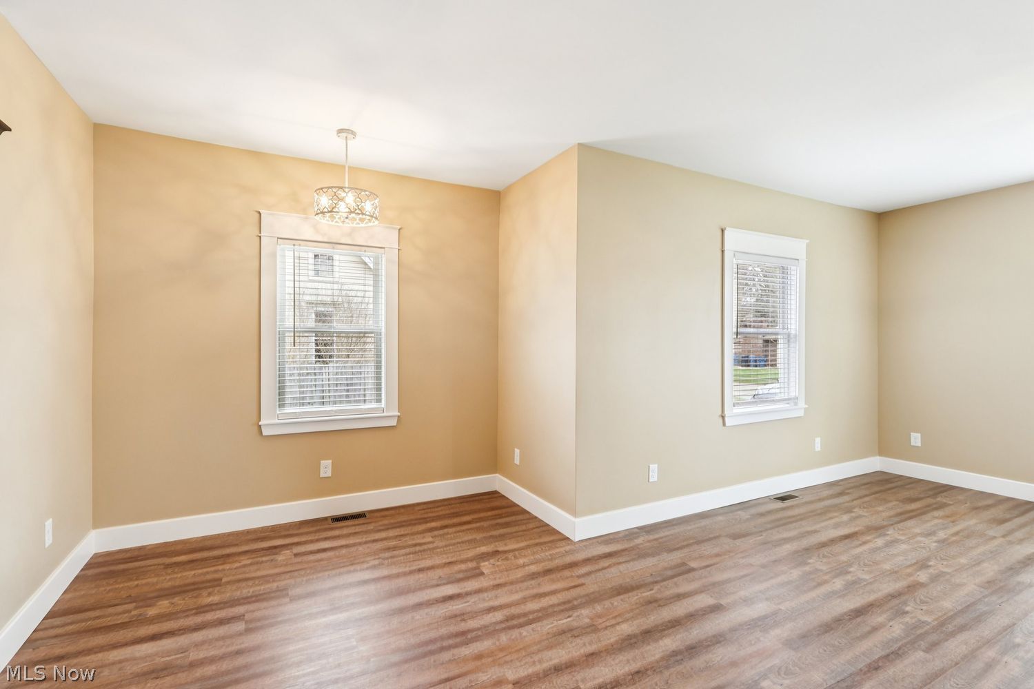 407 Barker Street Wellington OH 44090
