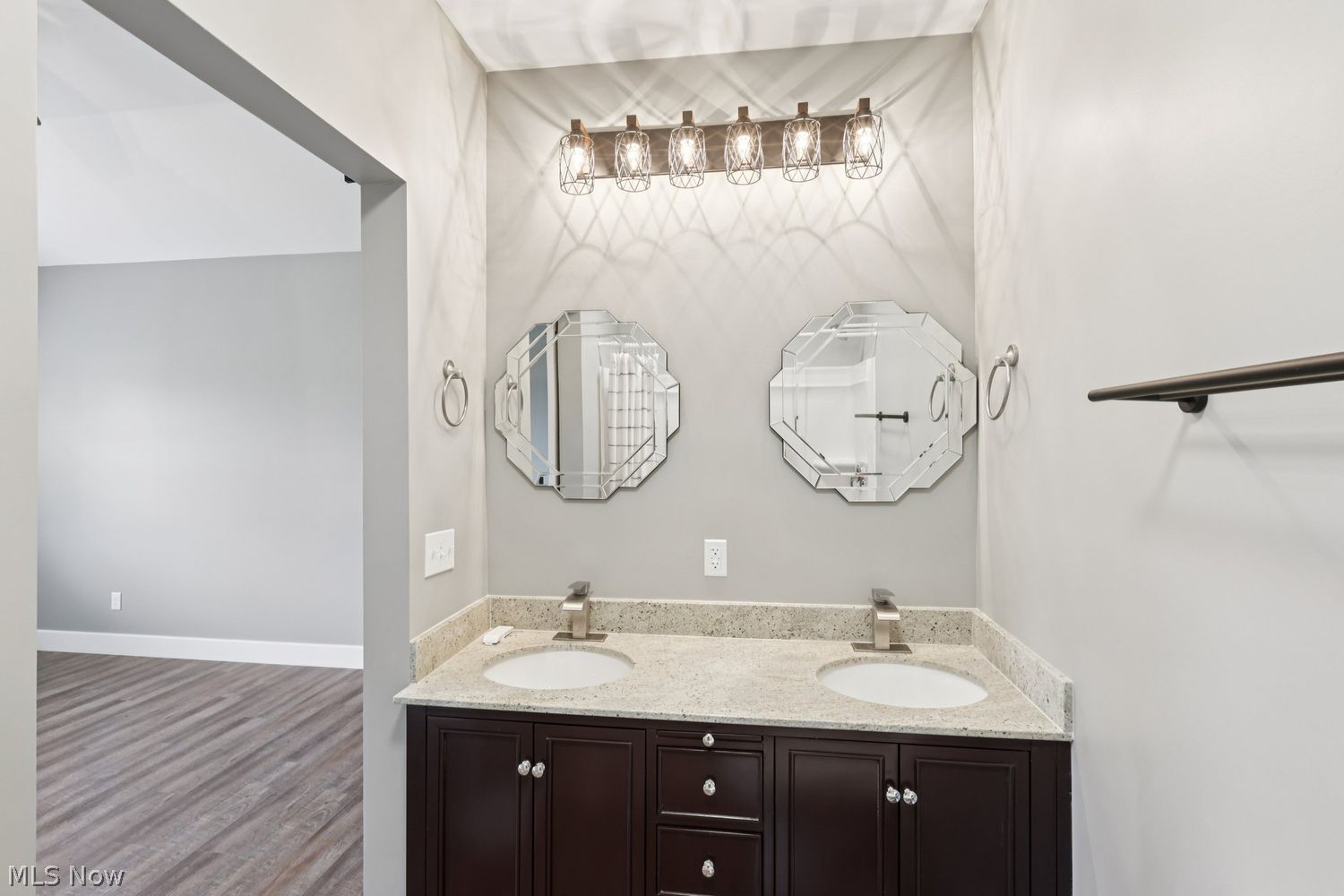 407 Barker Street Wellington OH 44090