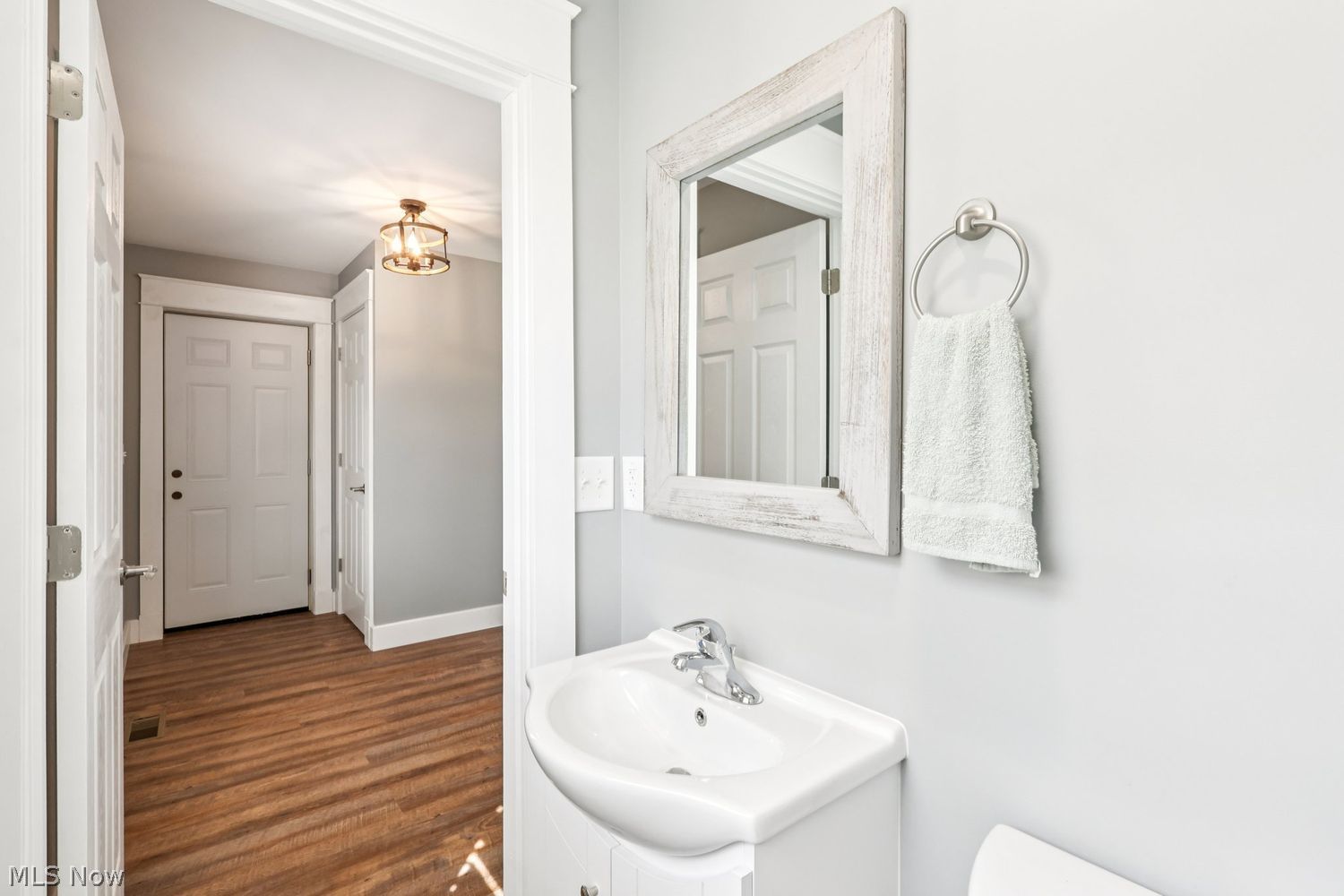 407 Barker Street Wellington OH 44090