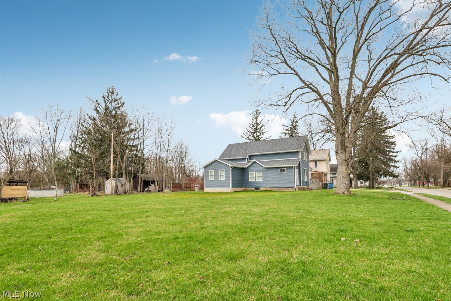 407 Barker Street Wellington OH 44090