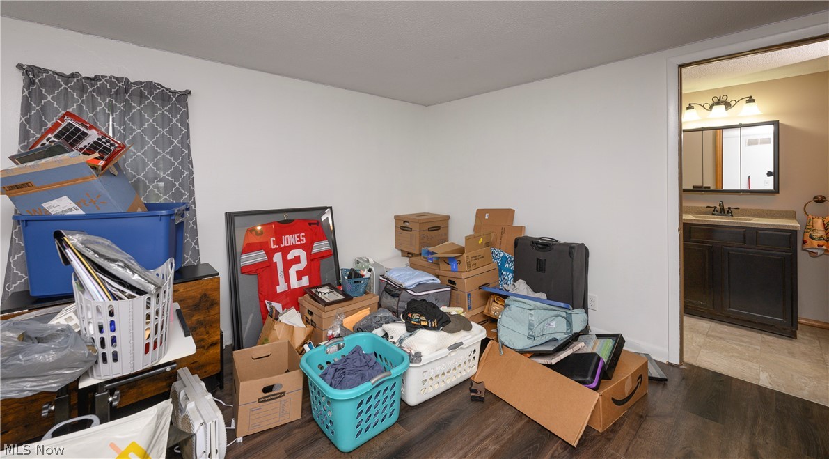 606 10th Drive NW New Philadelphia OH 44663