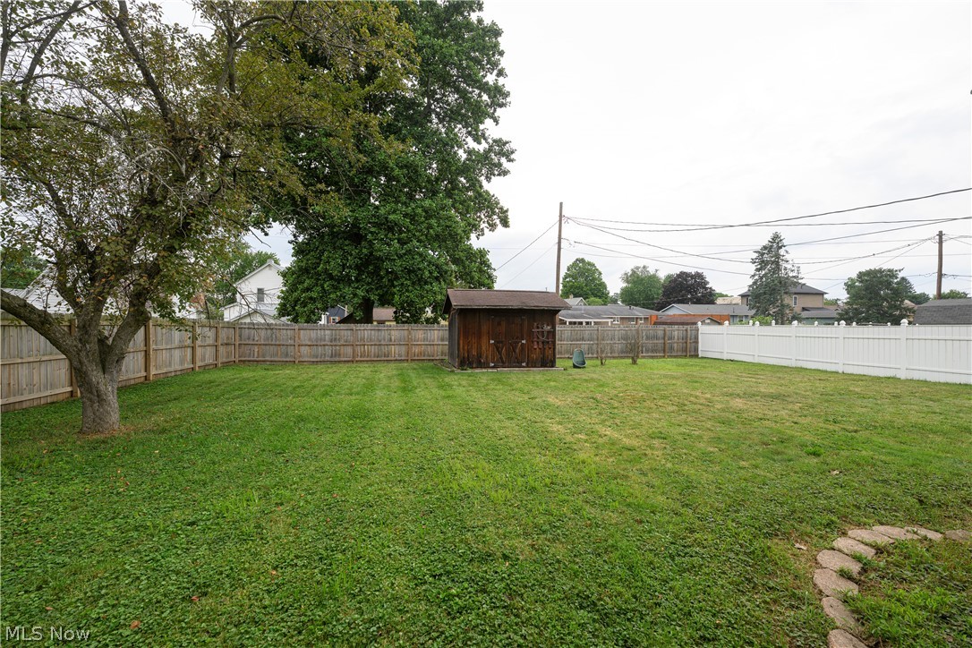 606 10th Drive NW New Philadelphia OH 44663