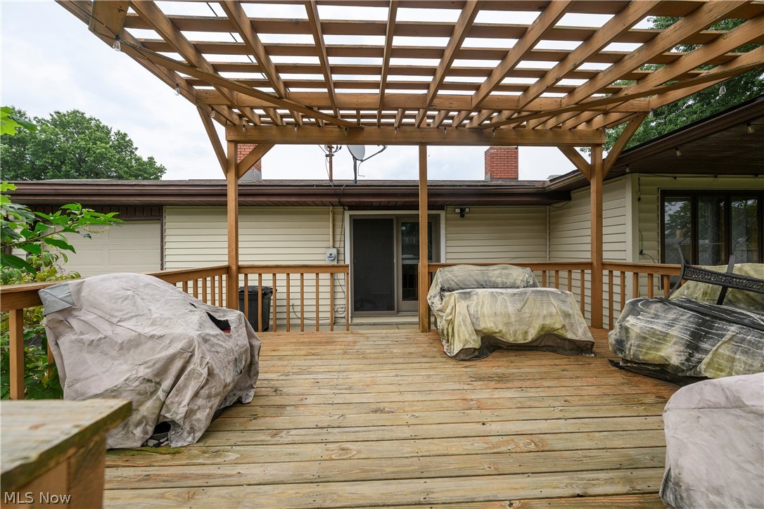 606 10th Drive NW New Philadelphia OH 44663