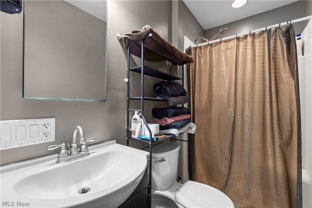 62120 Rolling Hills Lane Shadyside OH 43947