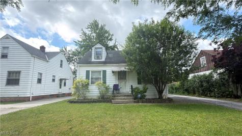 20706 Raymond Street Maple Heights OH 44137