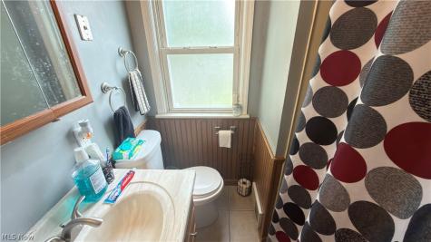 20706 Raymond Street Maple Heights OH 44137