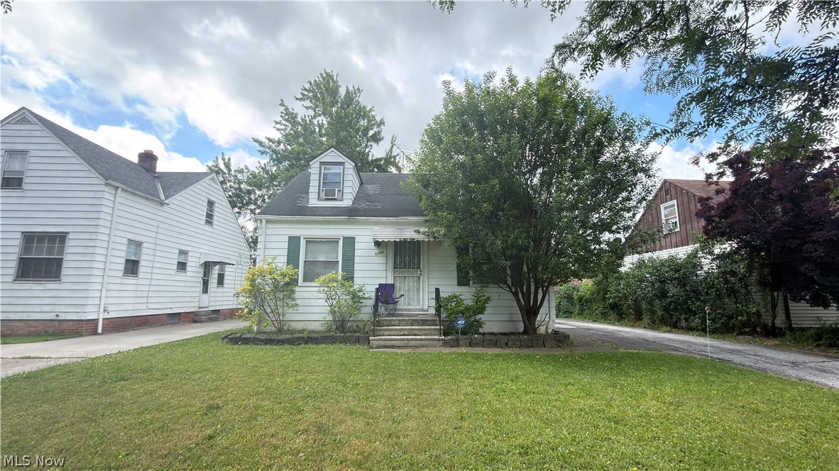20706 Raymond Street Maple Heights OH 44137