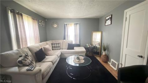 20706 Raymond Street Maple Heights OH 44137