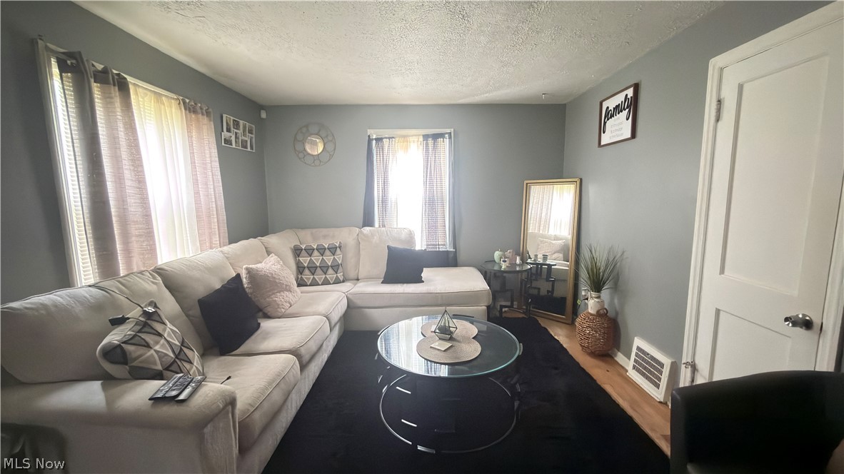 20706 Raymond Street Maple Heights OH 44137