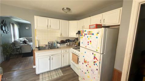 20706 Raymond Street Maple Heights OH 44137