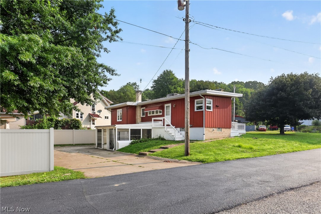 601 Lincoln Street SE Minerva OH 44657