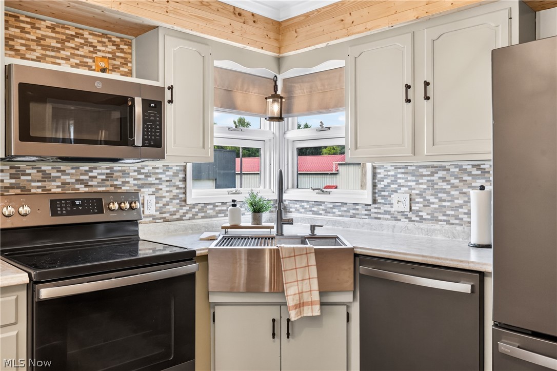 601 Lincoln Street SE Minerva OH 44657