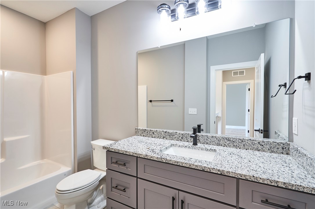 V/l 20 Norton Drive Madison OH 44057