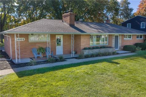 1602 Schneider Street NW North Canton OH 44720