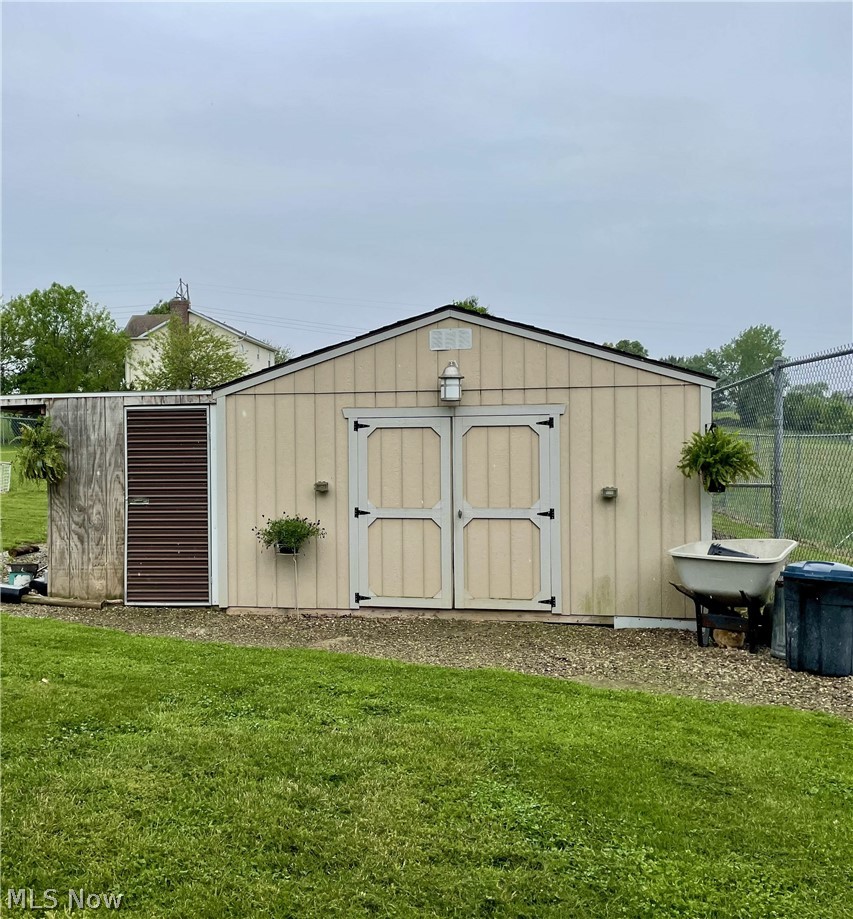 4325 Kemary Avenue SW Navarre OH 44662