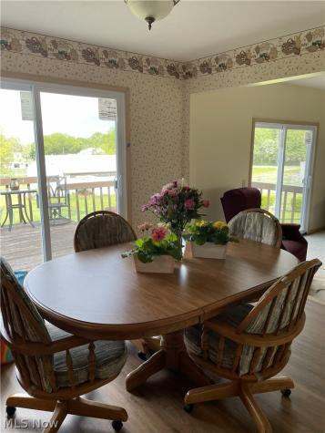 4325 Kemary Avenue SW Navarre OH 44662