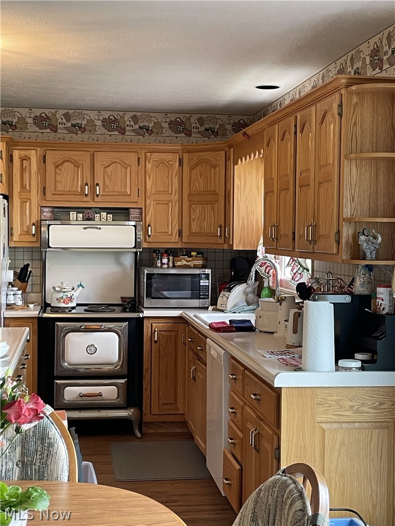 4325 Kemary Avenue SW Navarre OH 44662