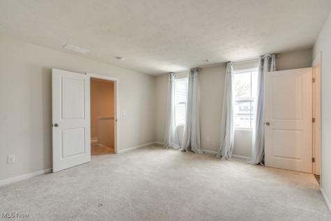 221 River Run Drive Elyria OH 44035