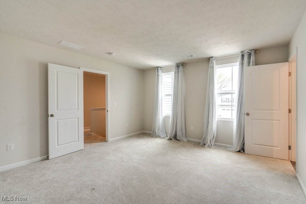 221 River Run Drive Elyria OH 44035