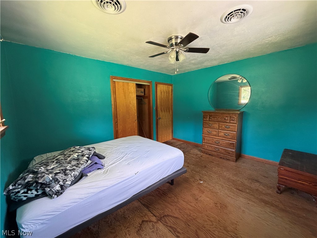 3246 Tabor Ridge Road NE Mineral City OH 44656