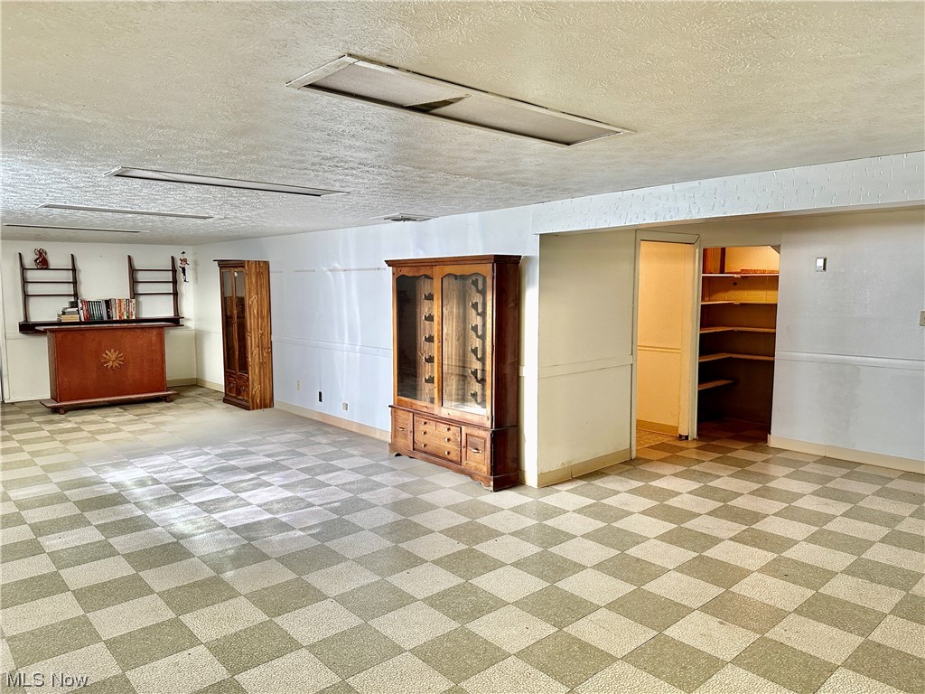 6472 Brookhill Drive Garfield Heights OH 44125