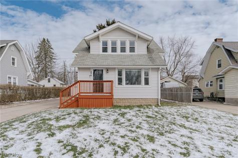 2679 N Bender Avenue Akron OH 44319