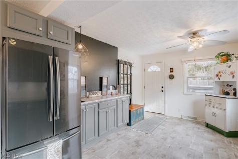 2679 N Bender Avenue Akron OH 44319