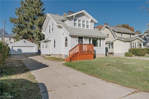 2679 N Bender Avenue Akron OH 44319