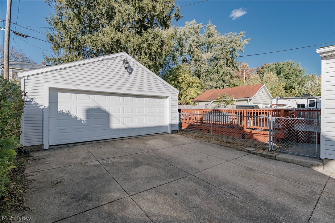 2679 N Bender Avenue Akron OH 44319