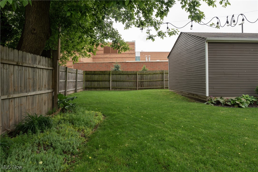 1777 W 57th Cleveland OH 44102