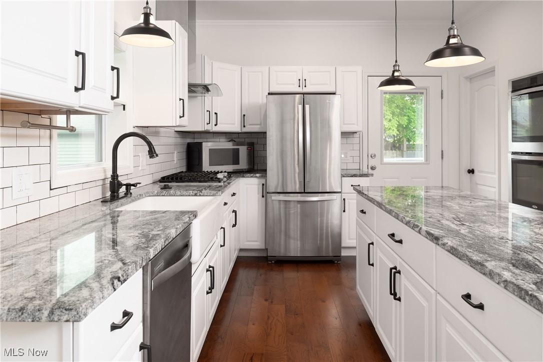 1777 W 57th Cleveland OH 44102