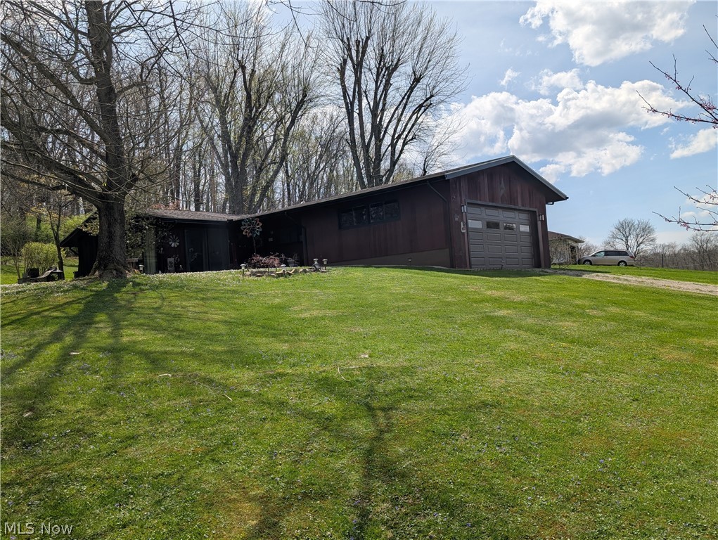 228 Crowley Drive Roseville OH 43777