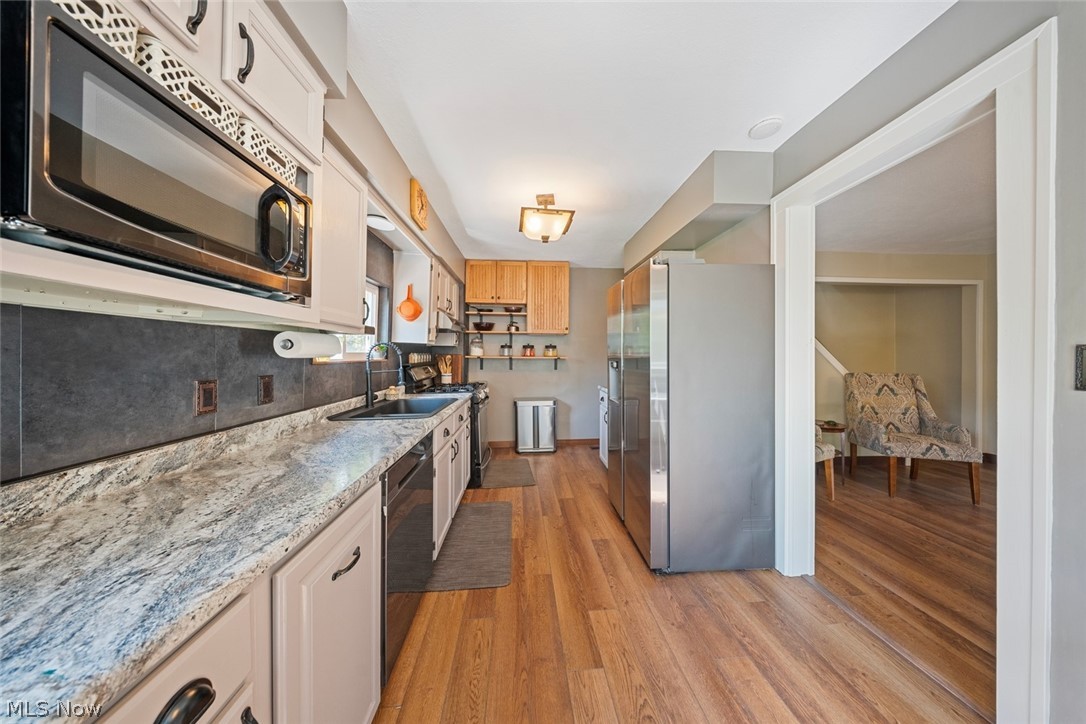 4011 Behrwald Avenue Cleveland OH 44109