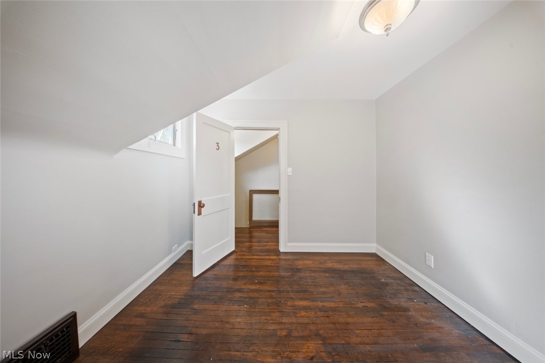 4011 Behrwald Avenue Cleveland OH 44109
