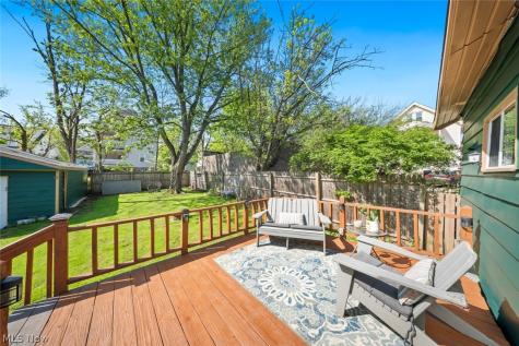 4011 Behrwald Avenue Cleveland OH 44109