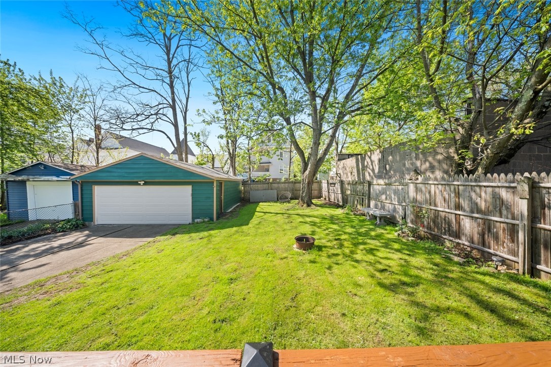 4011 Behrwald Avenue Cleveland OH 44109