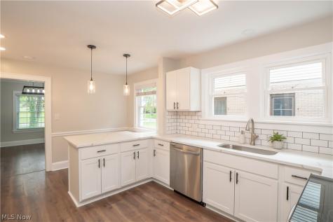 124 Clemmer Avenue Akron OH 44313