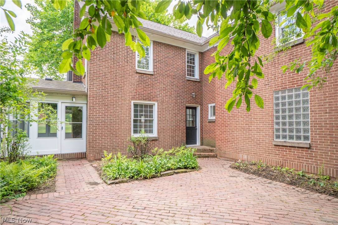 124 Clemmer Avenue Akron OH 44313