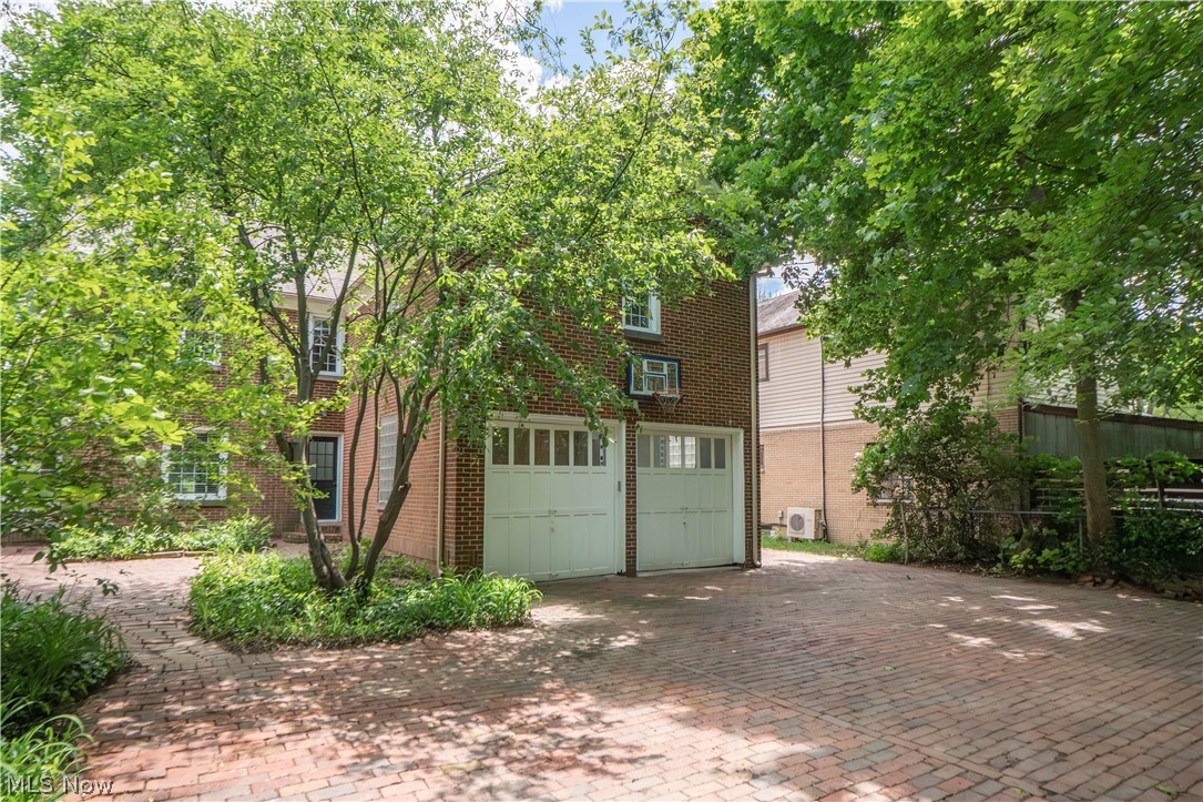 124 Clemmer Avenue Akron OH 44313