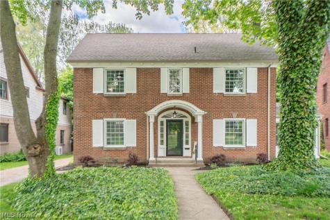 124 Clemmer Avenue Akron OH 44313