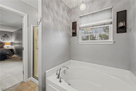 7922 English Oak Trail Macedonia OH 44056