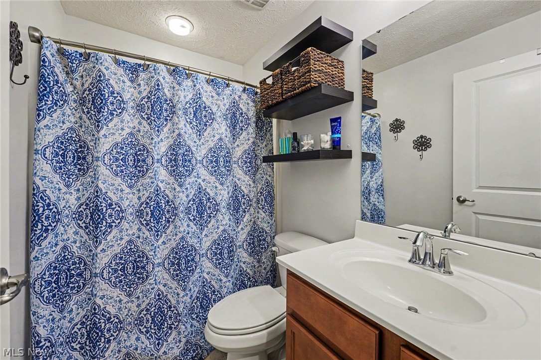 7922 English Oak Trail Macedonia OH 44056